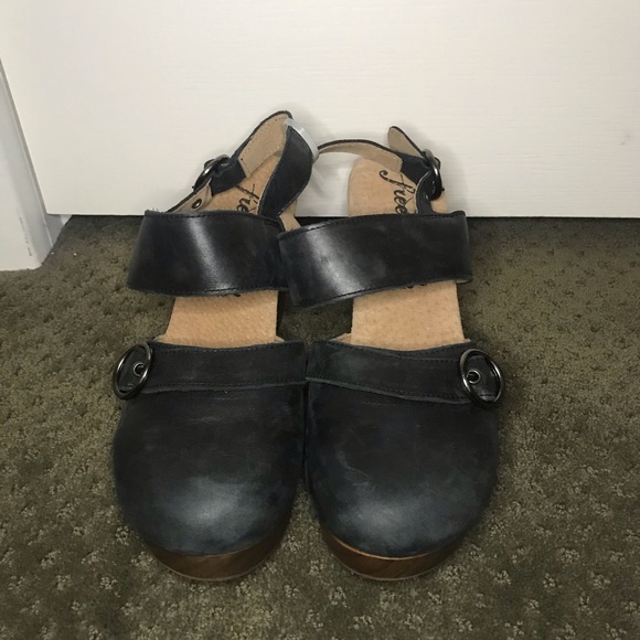 free people park circle clog